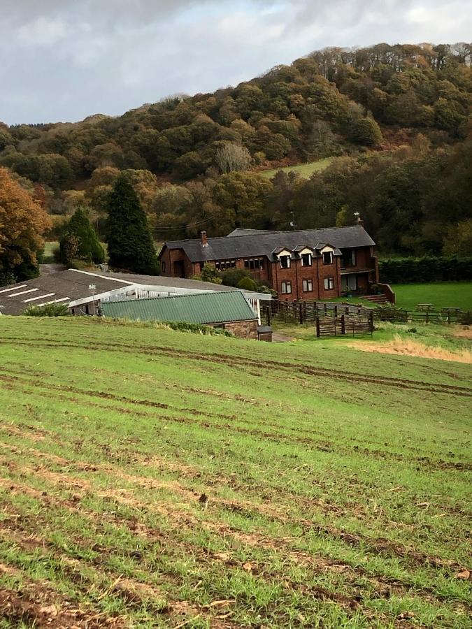 Lower Thornton Farm Exeter Exterior photo